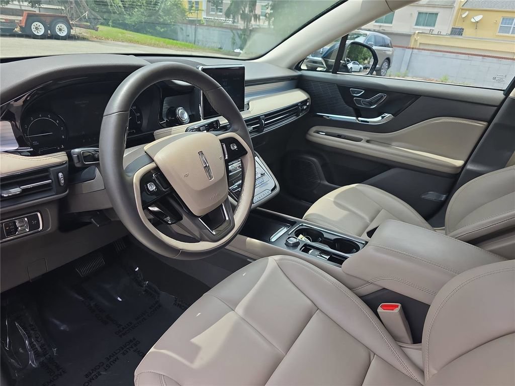 Certified 2022 Lincoln Corsair FWD image 17