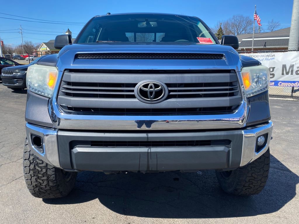 Used 2014 Toyota Tundra SR5 w/ SR5 Upgrade Package image 8