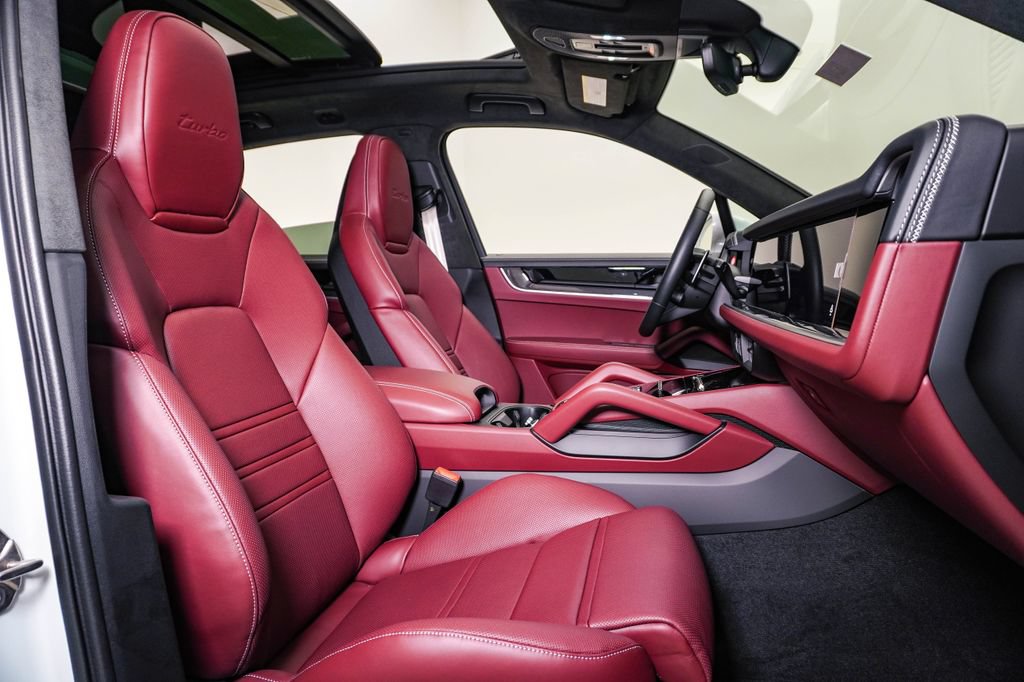 New 2026 Porsche Cayenne Turbo AWD/4WD image 15