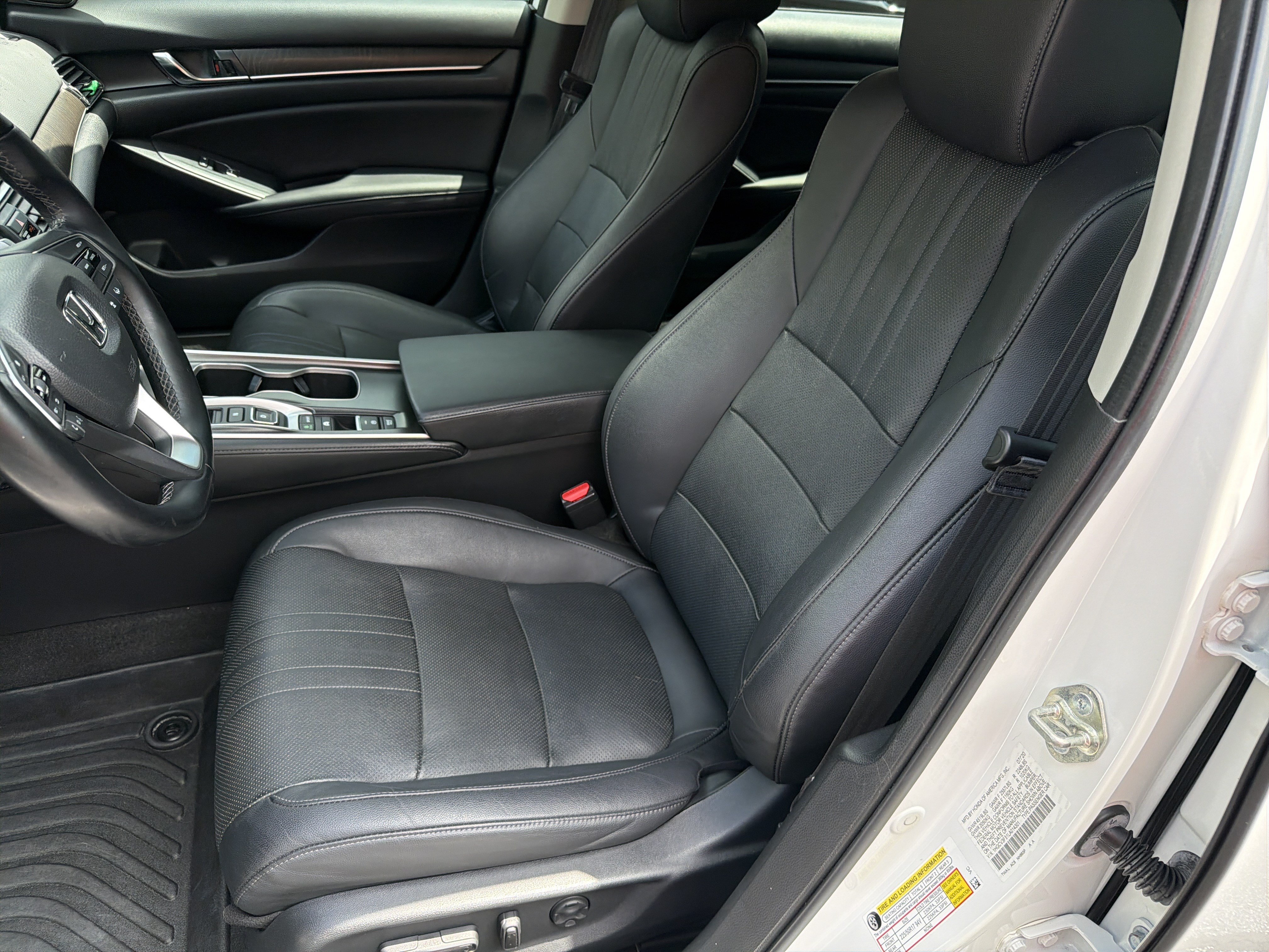 Used 2020 Honda Accord EX-L image 17