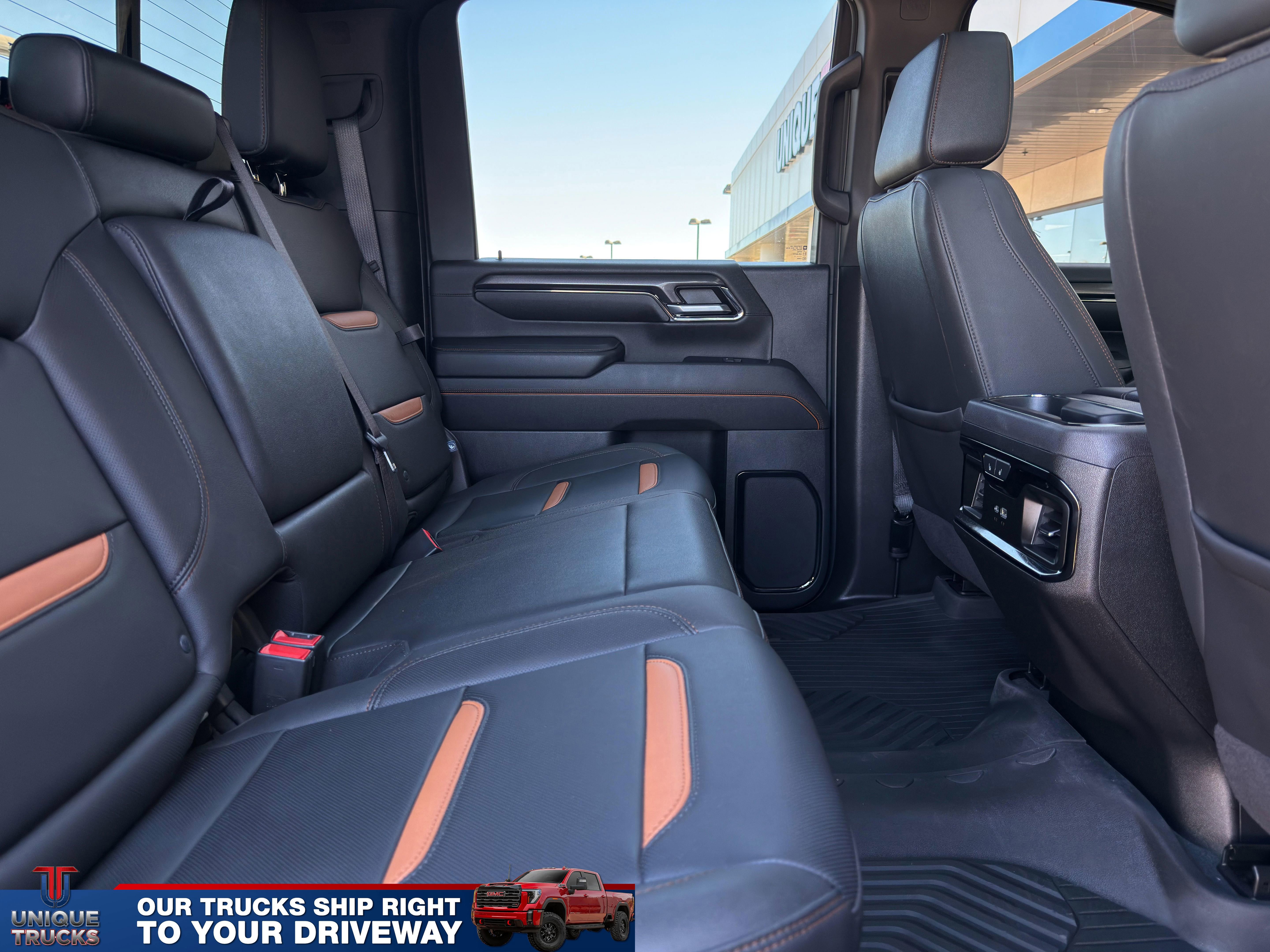 Used 2024 GMC Sierra 2500 AT4 w/ AT4 Premium Plus Package AWD/4WD image 29