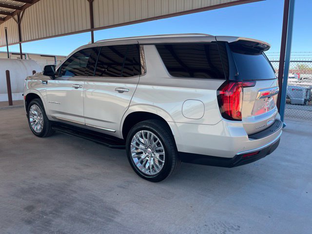 Used 2023 GMC Yukon SLT w/ SLT Premium Package AWD/4WD image 7