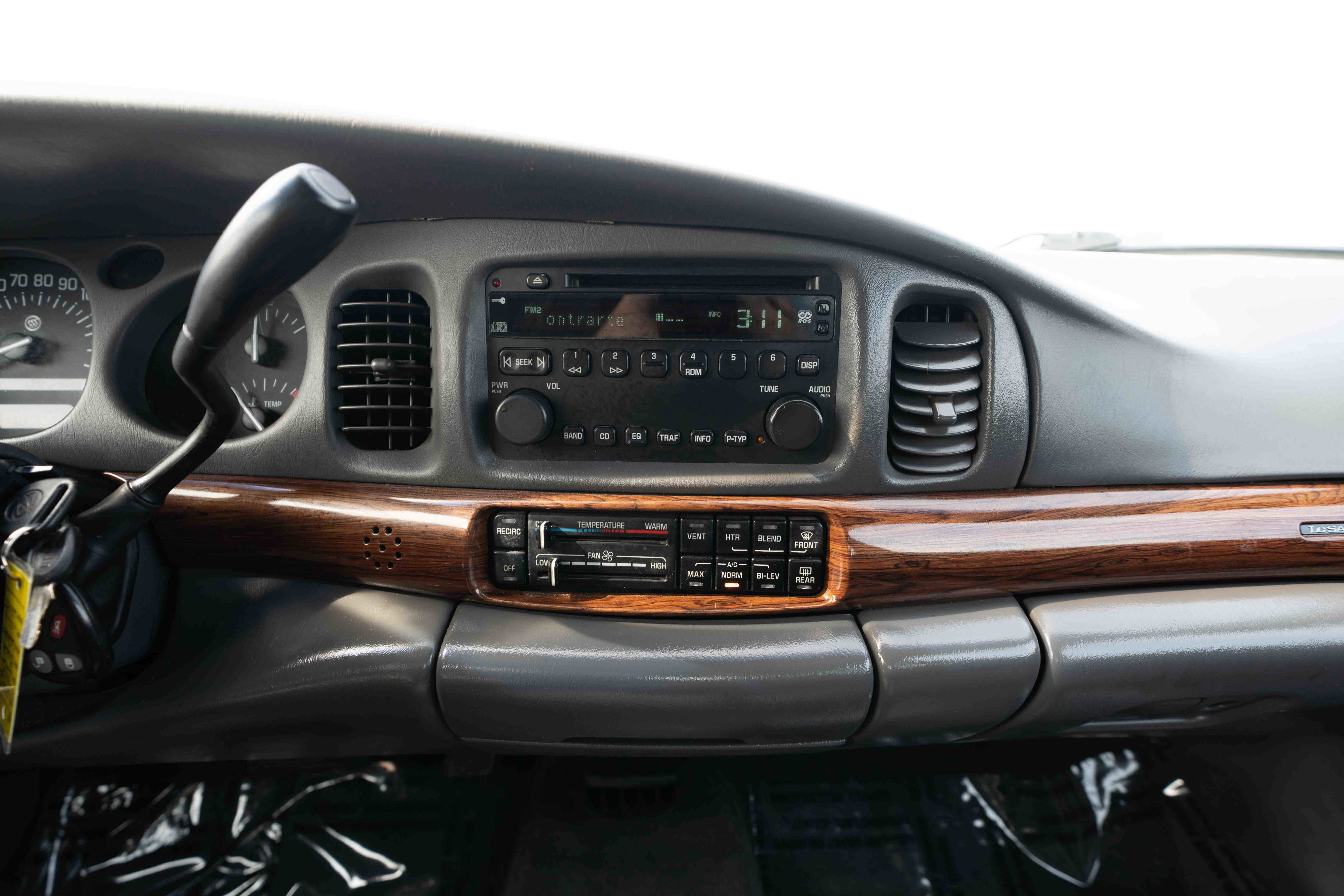 Used 2005 Buick Le Sabre Custom image 17