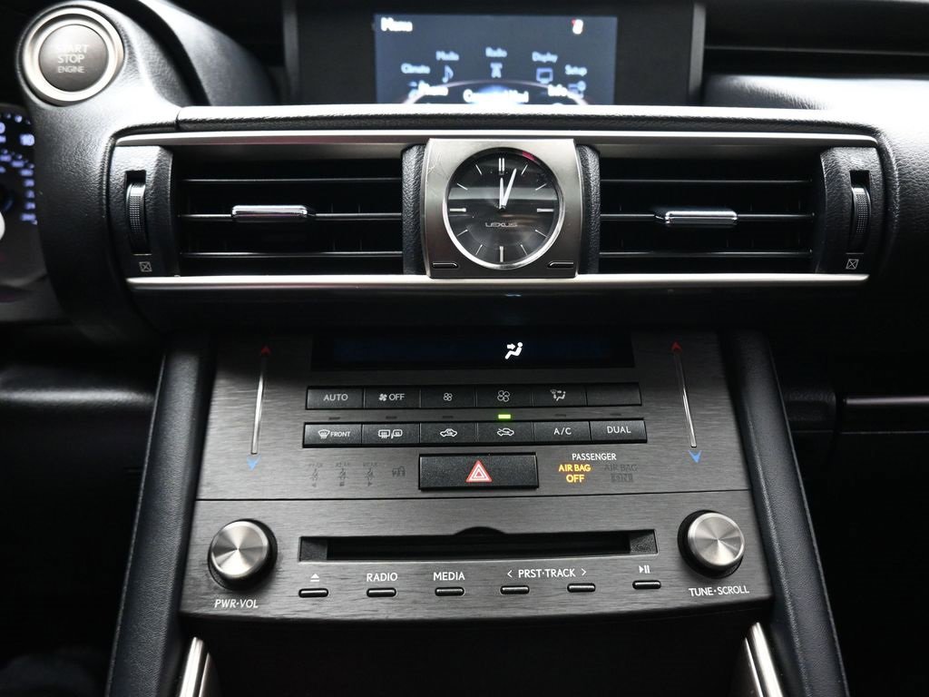 Used 2020 Lexus IS 300 image 18