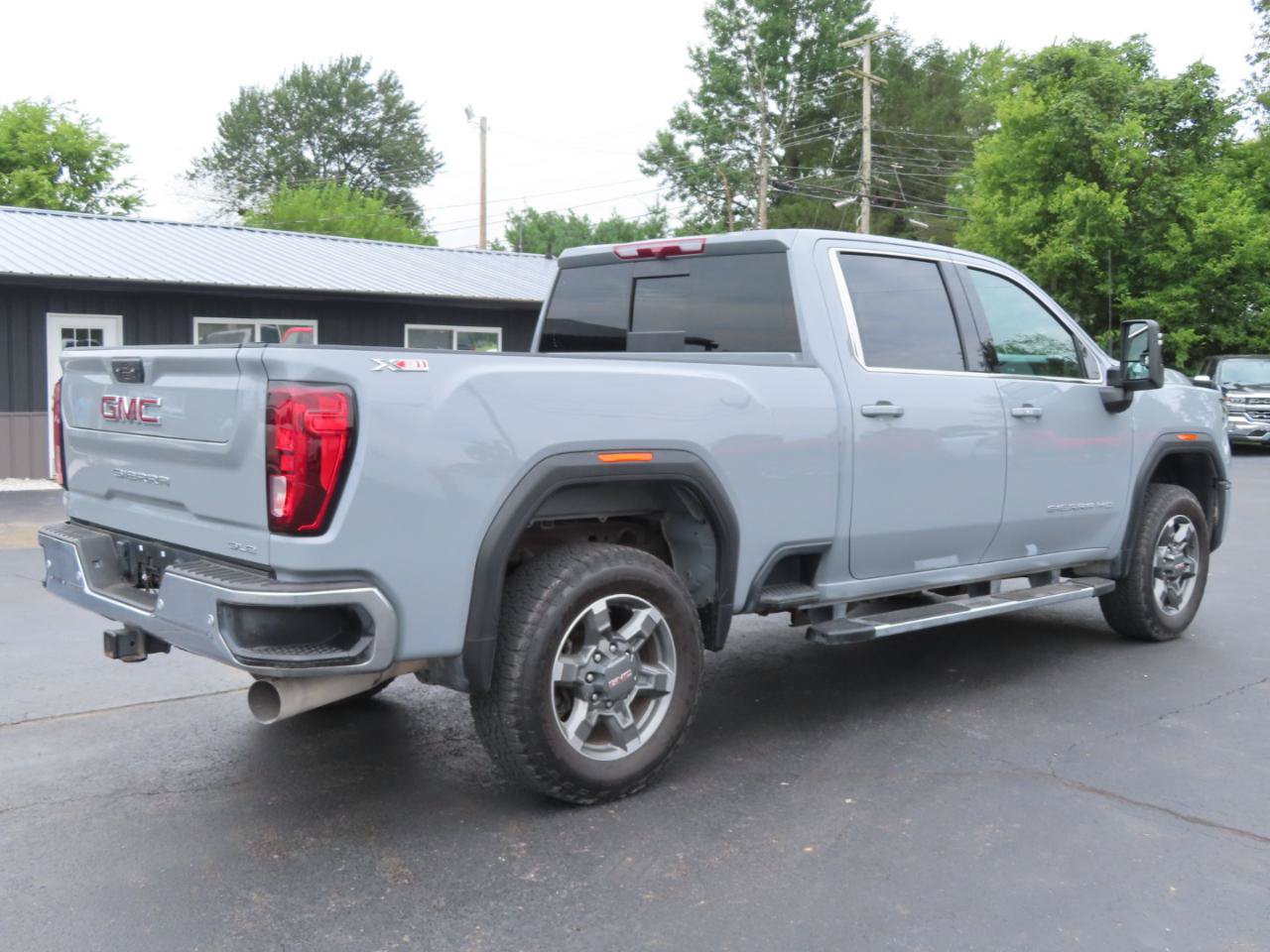 Used 2025 GMC Sierra 2500 SLE w/ SLE Value Package; AWD/4WD image 6