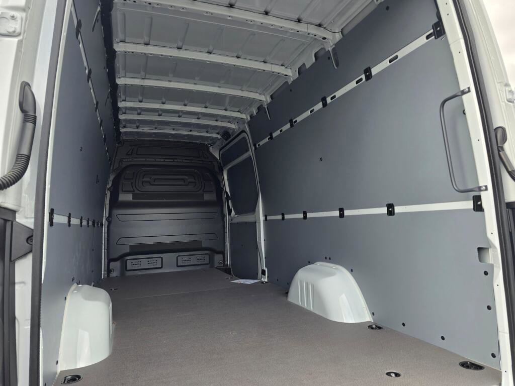 New 2026 Mercedes-Benz Sprinter 2500 image 13