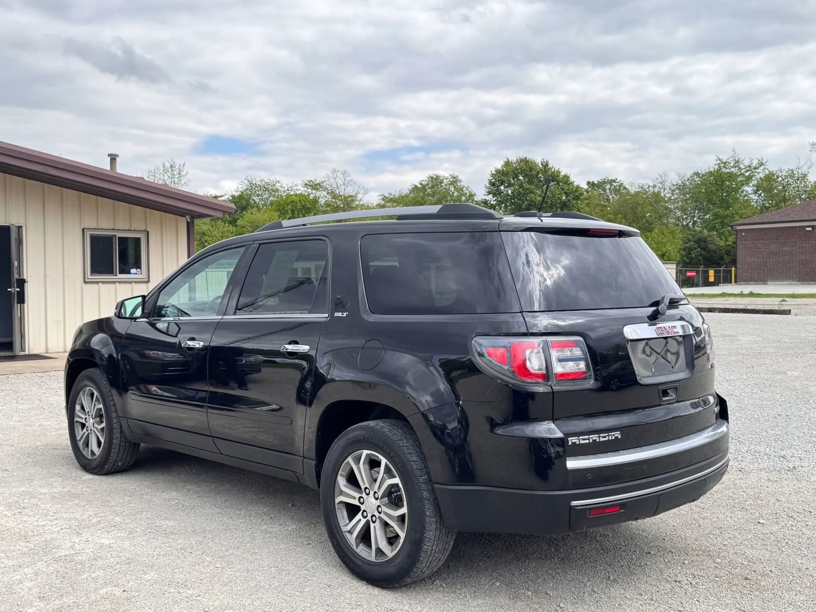 Used 2016 GMC Acadia SLT w/ Open Road Package AWD/4WD image 9