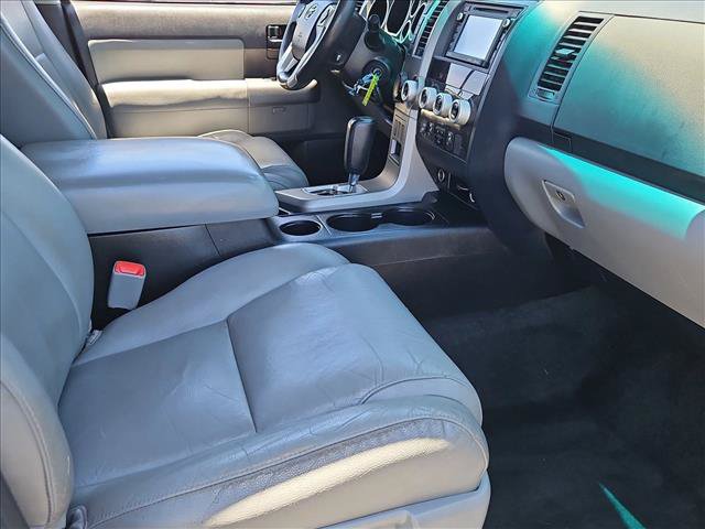 Used 2017 Toyota Sequoia SR5 w/ Premium Package RWD image 29