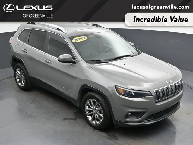 Used 2019 Jeep Cherokee Latitude Plus w/ Comfort/Convenience Group FWD image 44
