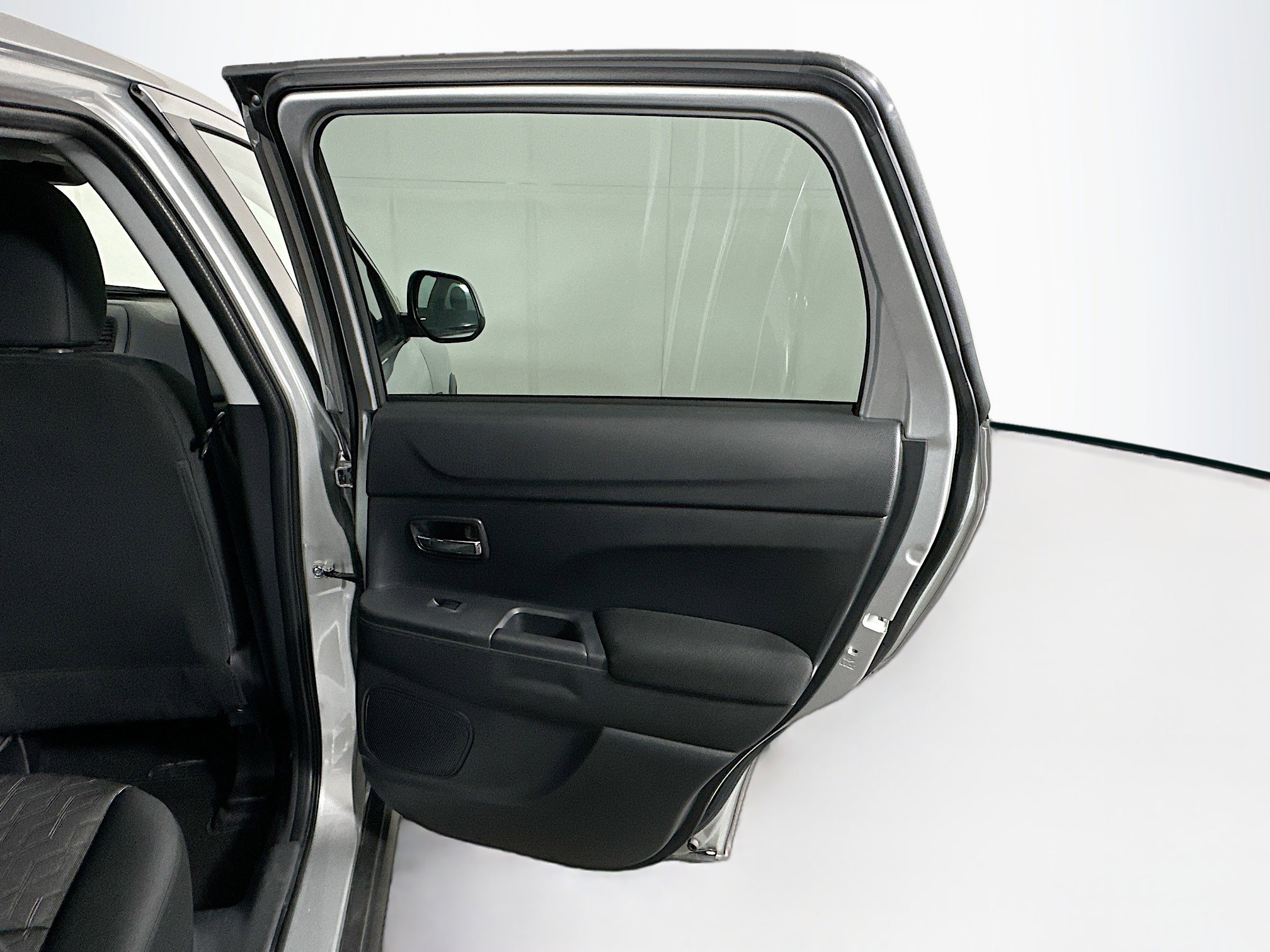 Used 2025 Mitsubishi Outlander Sport SE image 27