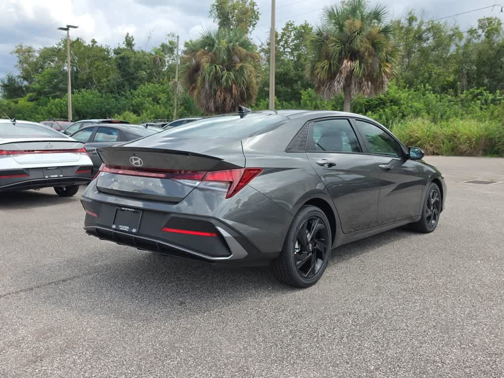 New 2026 Hyundai Elantra SEL Sport FWD image 7