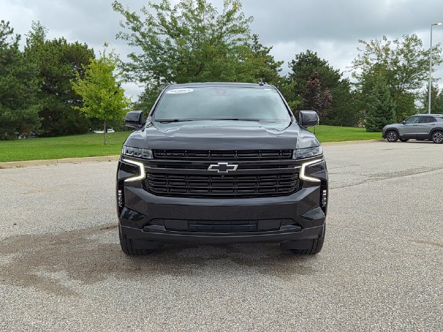 Used 2021 Chevrolet Tahoe RST w/ Luxury Package AWD/4WD image 2