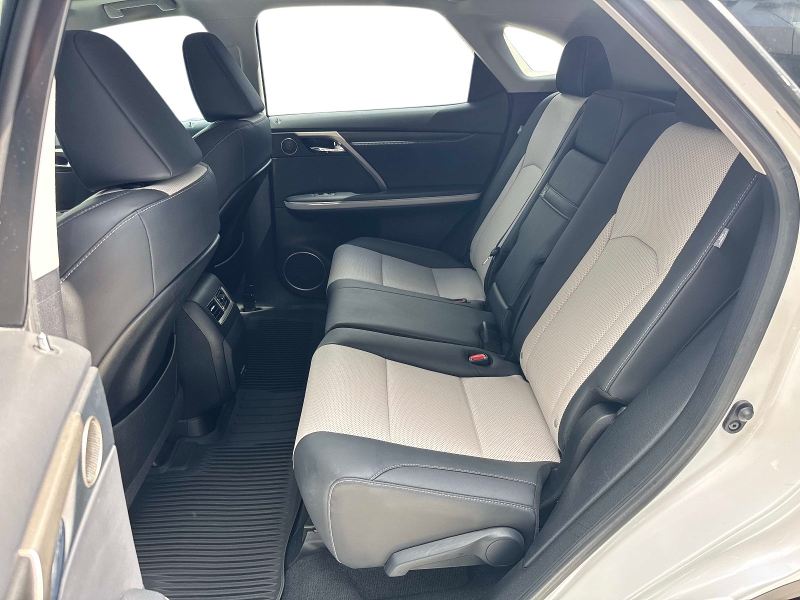 Used 2022 Lexus RX 450h AWD w/ Special Edition image 14