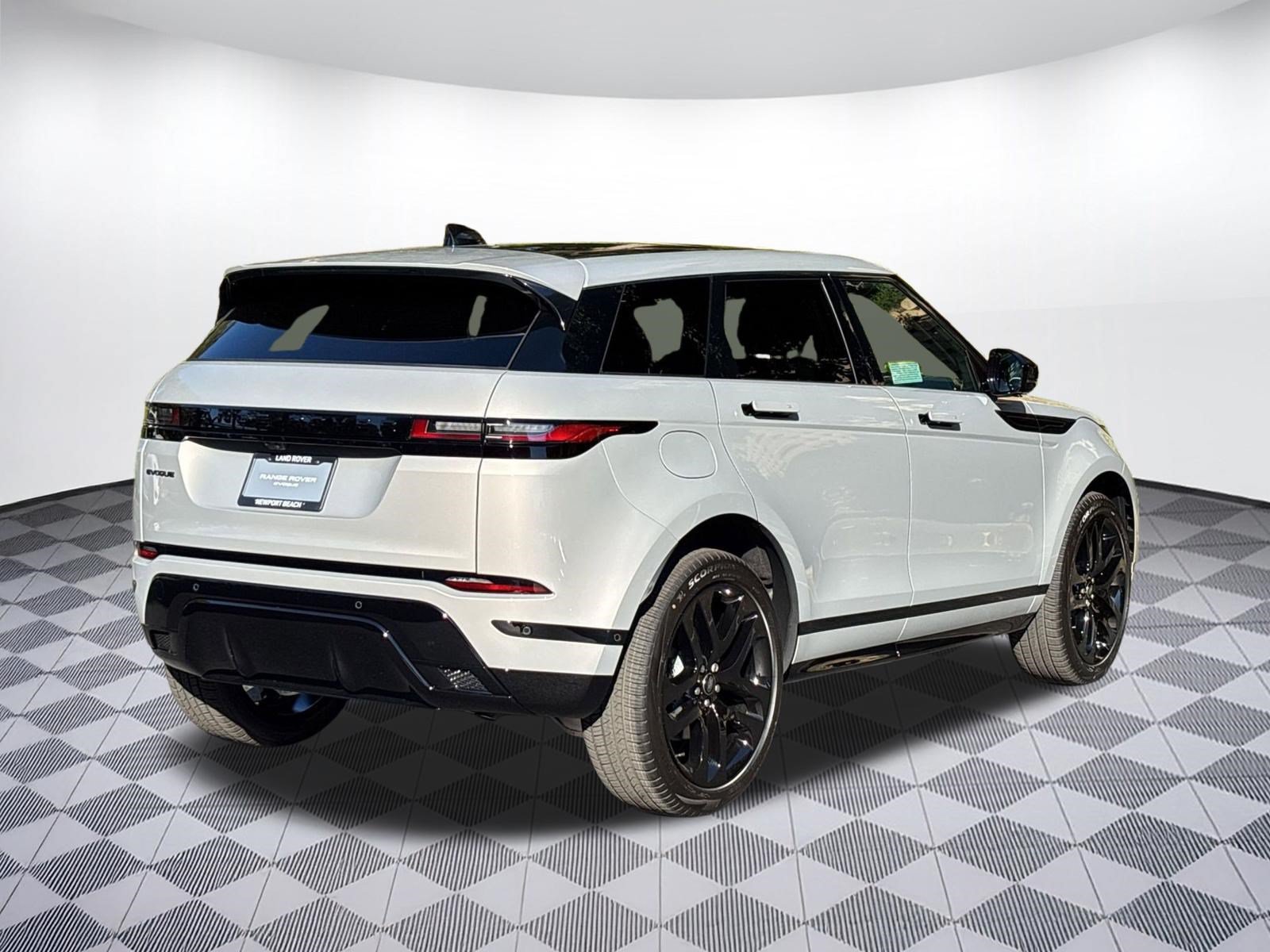 New 2026 Land Rover Range Rover Evoque Dynamic SE AWD/4WD image 9