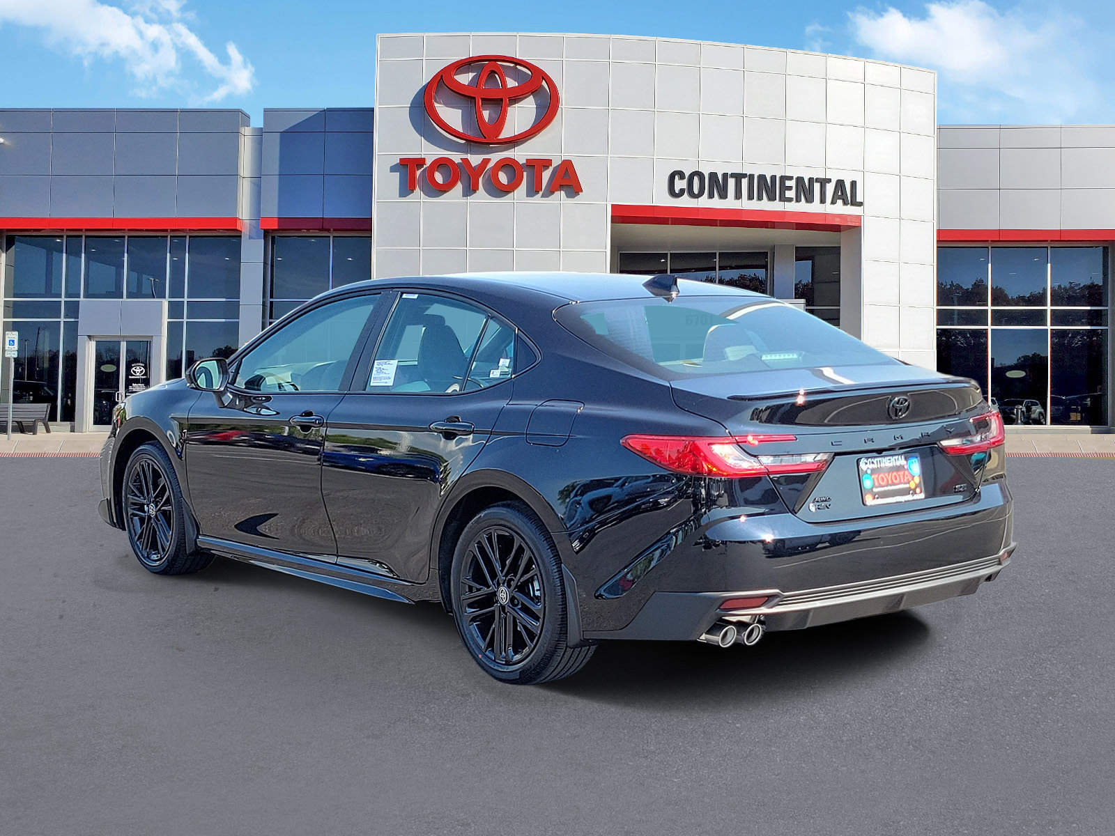 New 2026 Toyota Camry SE AWD/4WD image 4