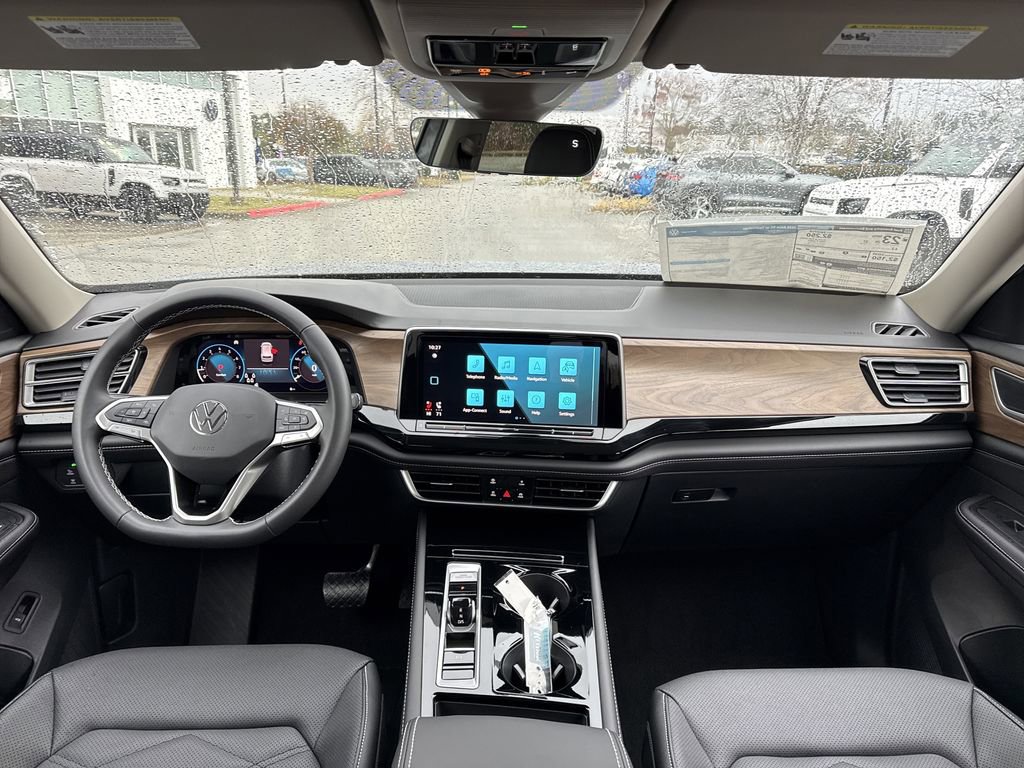 New 2026 Volkswagen Atlas SE FWD image 24