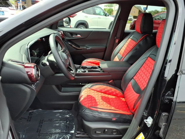 Used 2025 Chevrolet Equinox RS AWD/4WD image 4