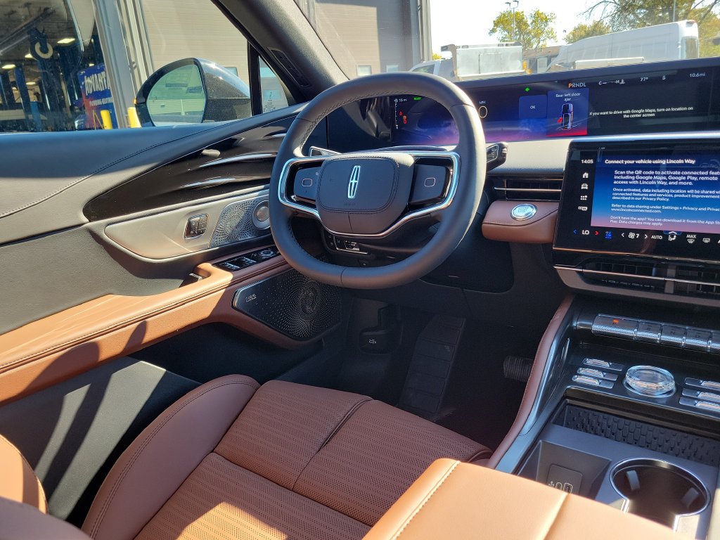 New 2026 Lincoln Nautilus Reserve AWD/4WD image 13