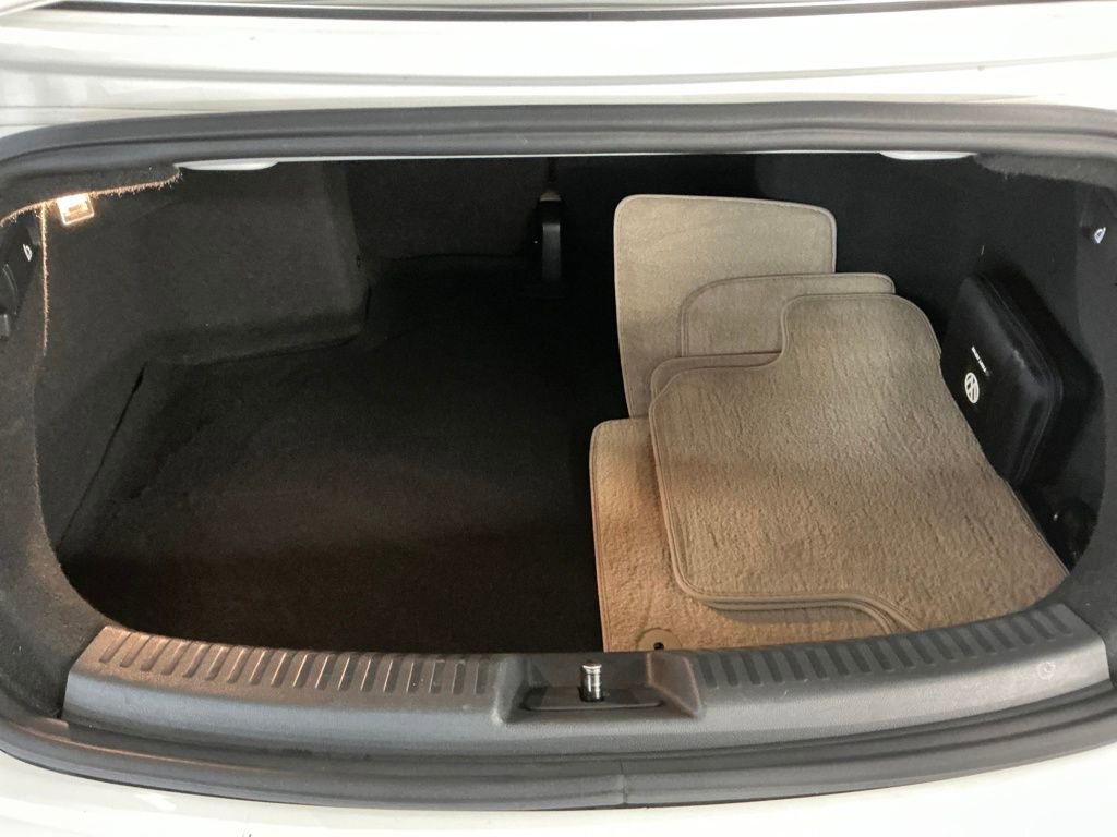 Used 2013 Volkswagen Beetle 2.5 image 28