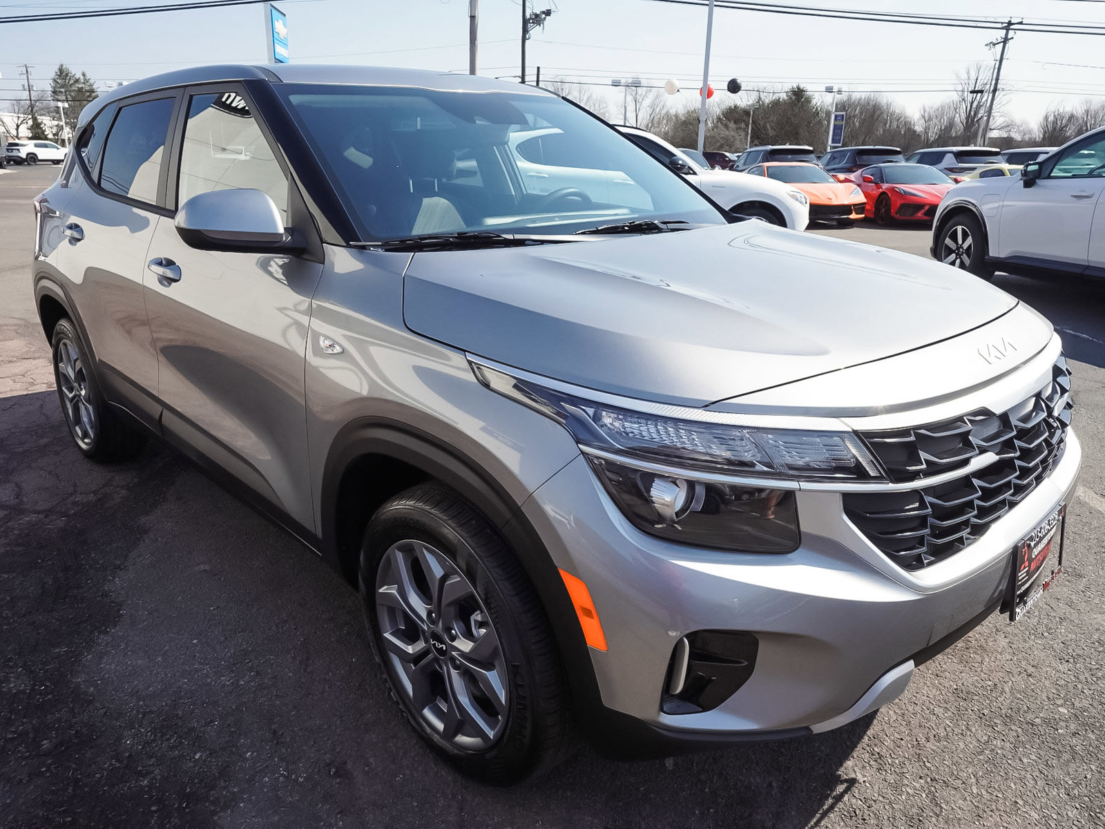 Used 2026 Kia Seltos LX AWD/4WD image 3