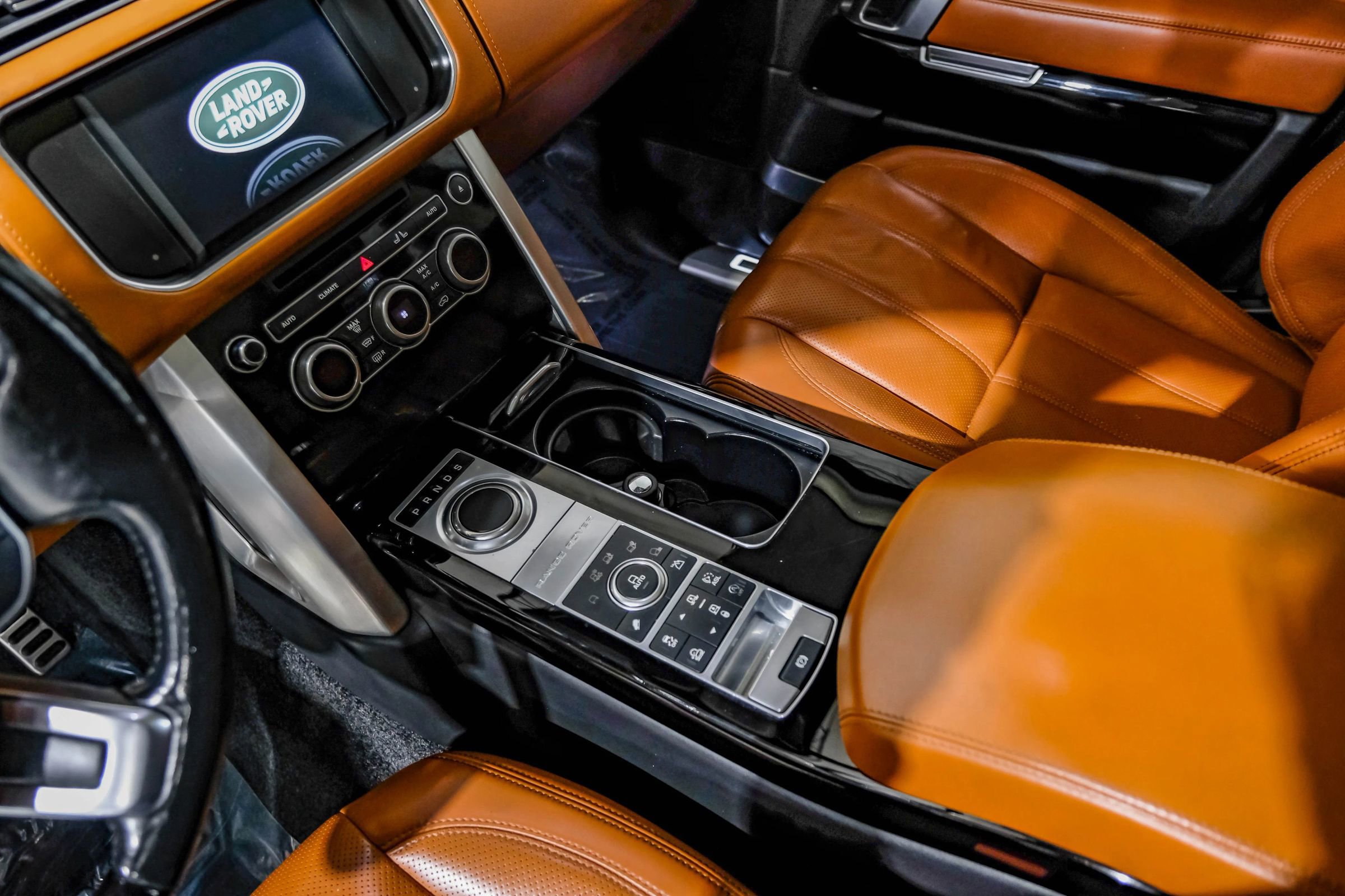 Used 2016 Land Rover Range Rover Autobiography image 34