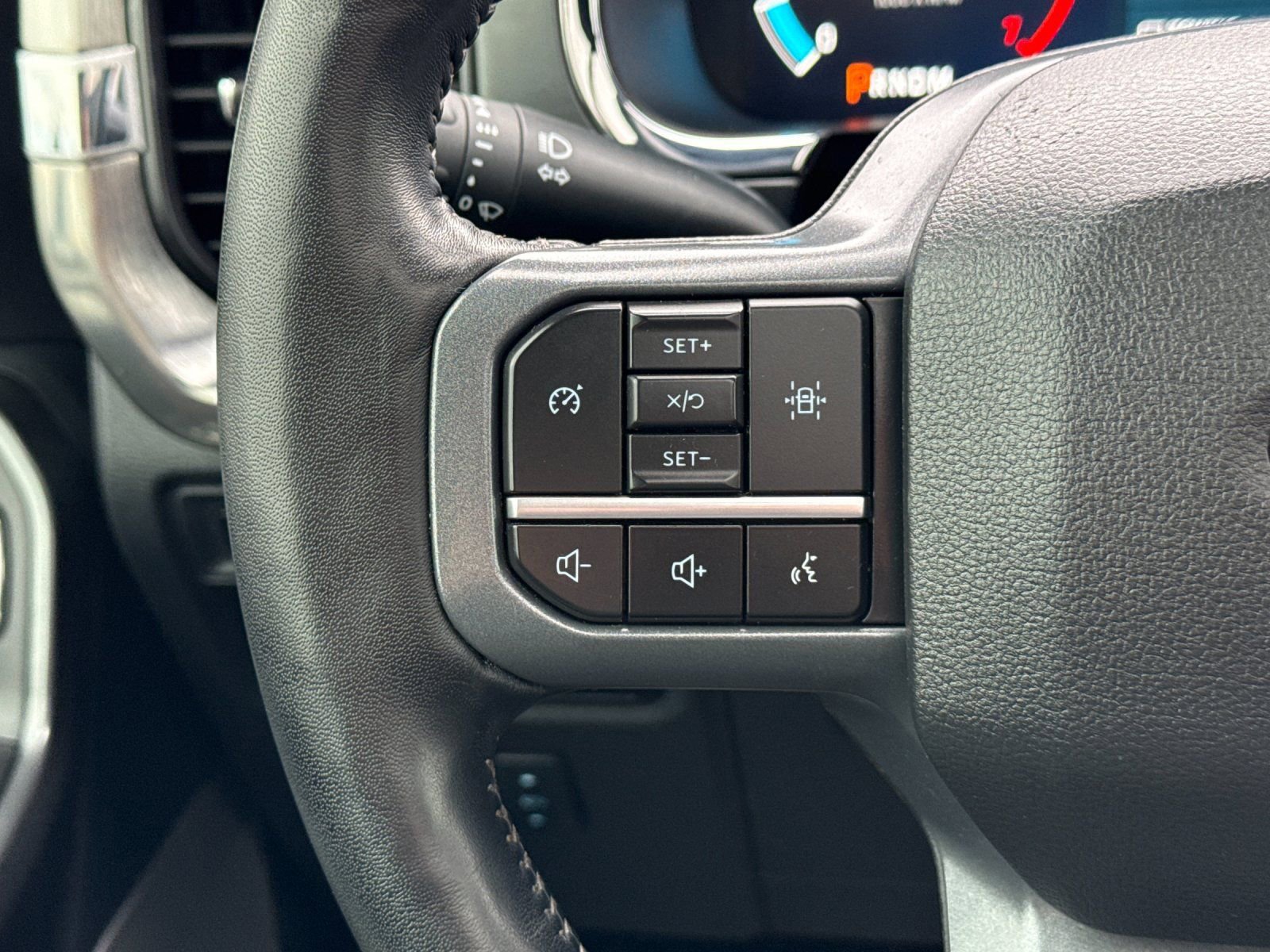 Used 2023 Ford F150 Lariat image 28