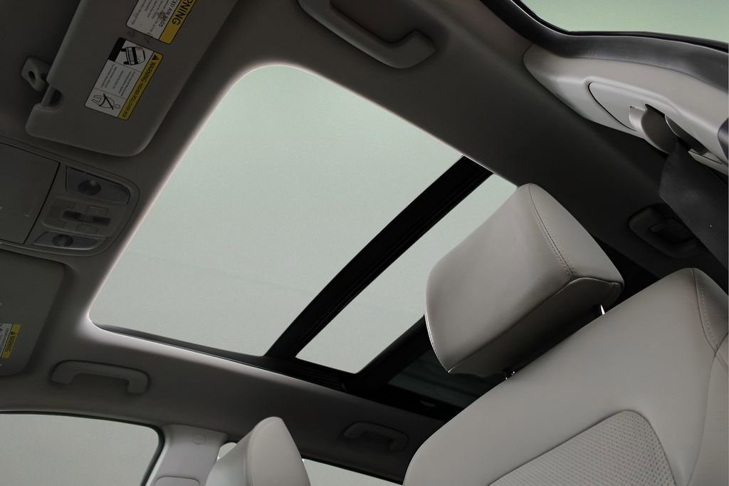 Used 2022 Kia Sportage EX w/ EX Technology Package image 34