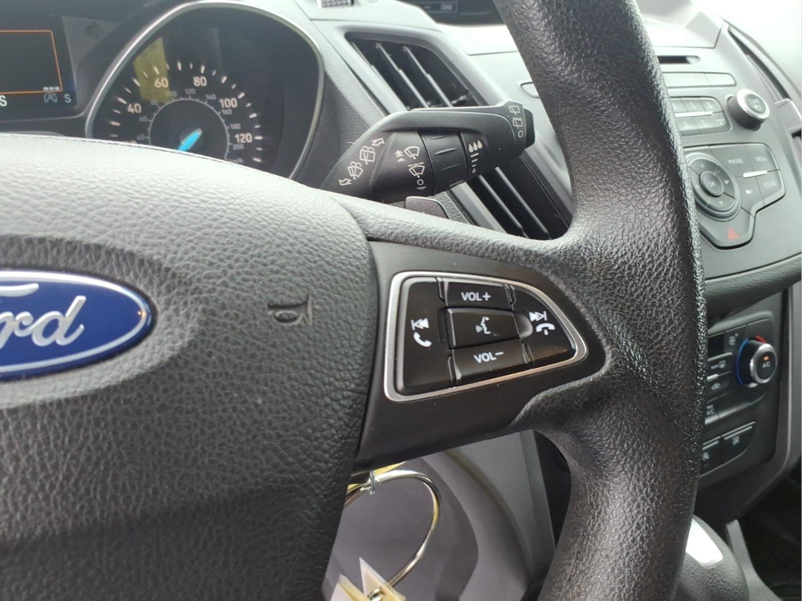 Used 2017 Ford Escape SE image 15