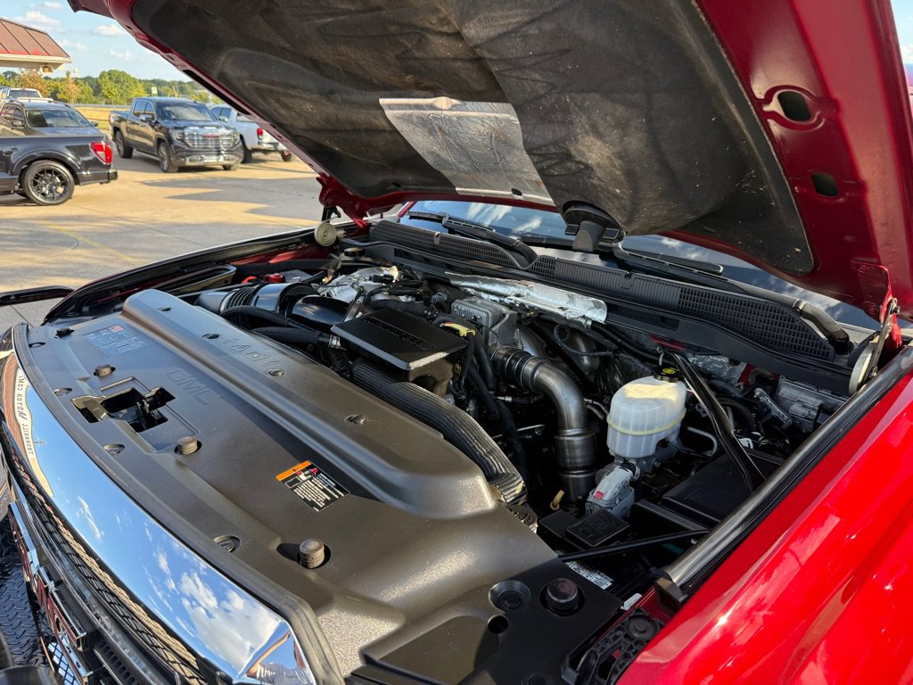 Used 2019 GMC Sierra 2500 SLT w/ Duramax Plus Package AWD/4WD image 38