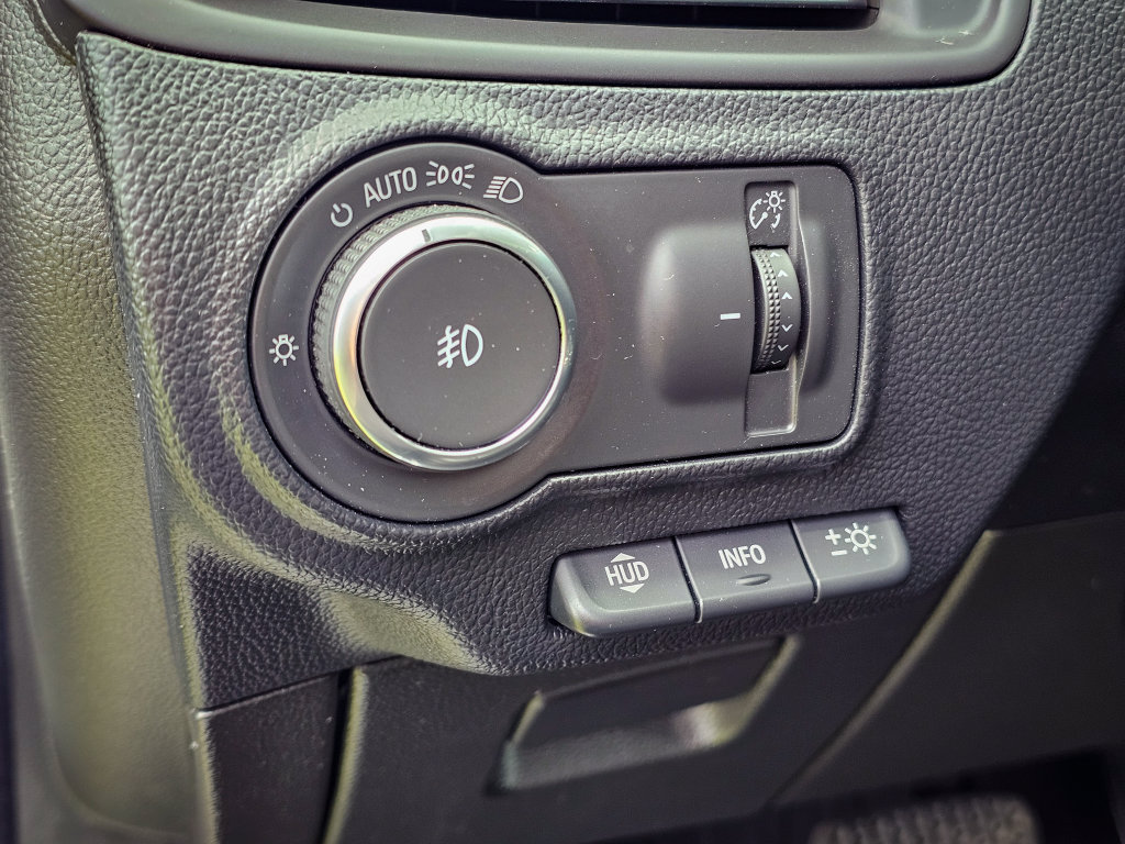 Used 2019 Buick Envision Premium w/ Driver Confidence Package AWD/4WD image 17