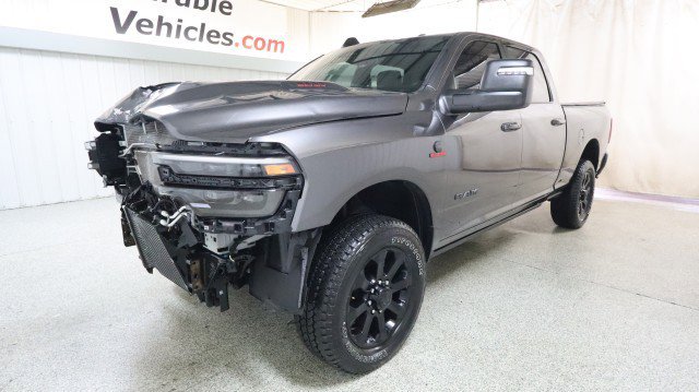 Used 2025 RAM 2500 Laramie AWD/4WD image 2
