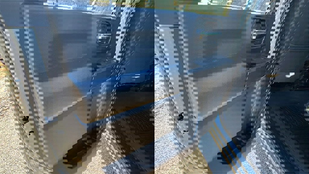 Certified 2024 Chevrolet Silverado 2500 Custom w/ Custom Convenience Package image 19