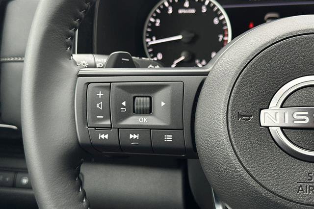 New 2025 Nissan Pathfinder SV w/ Cargo Package image 27