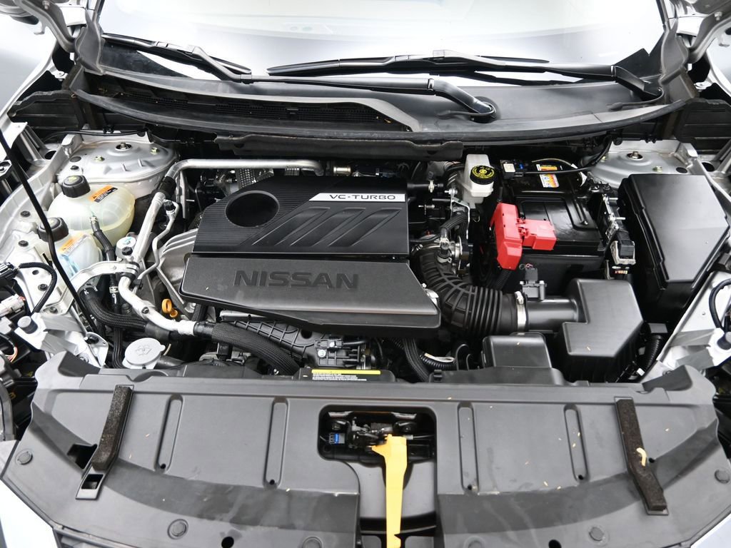 Used 2023 Nissan Rogue SV image 35