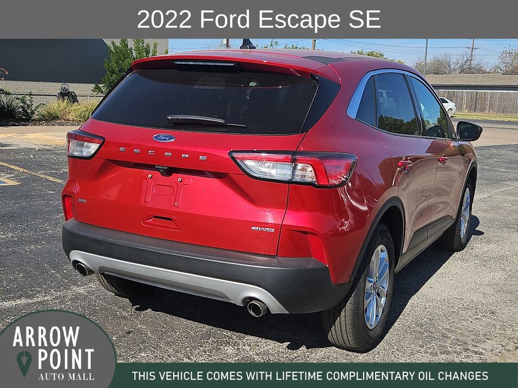 Used 2022 Ford Escape SE w/ Cold Weather Package image 11