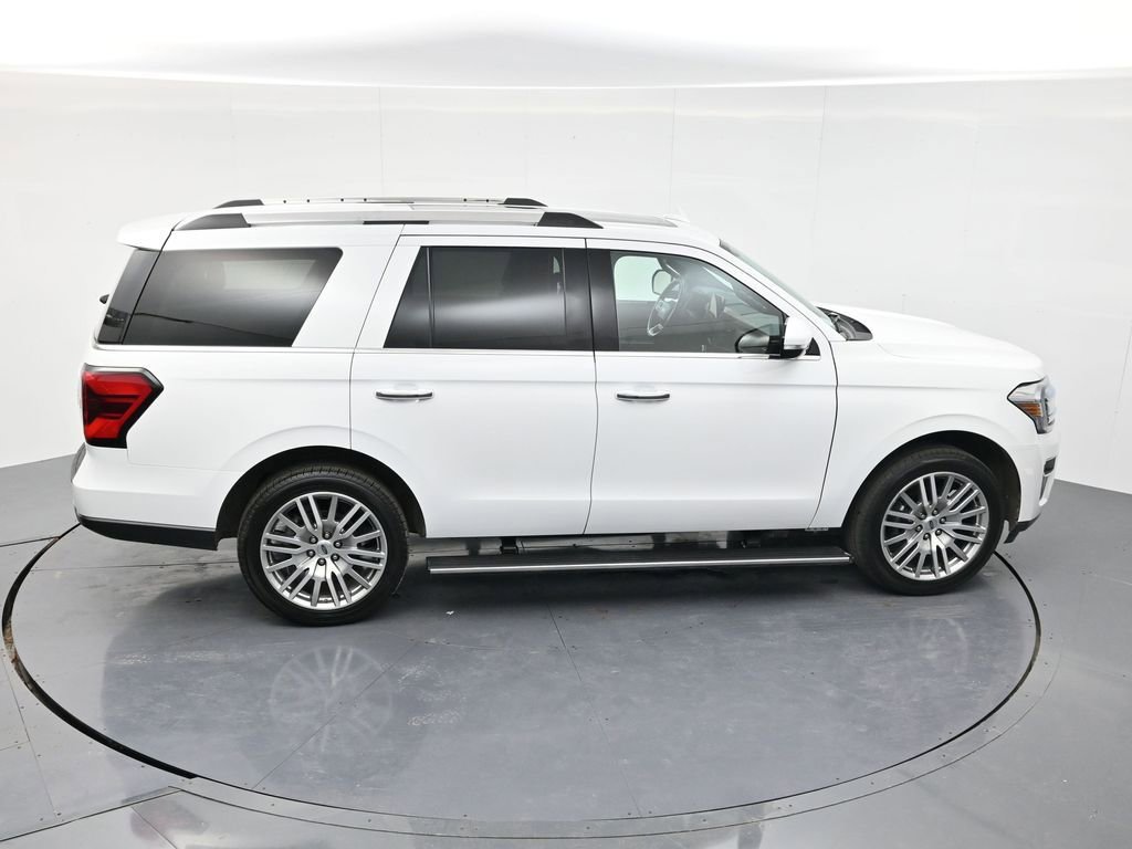 Used 2024 Ford Expedition Limited image 42
