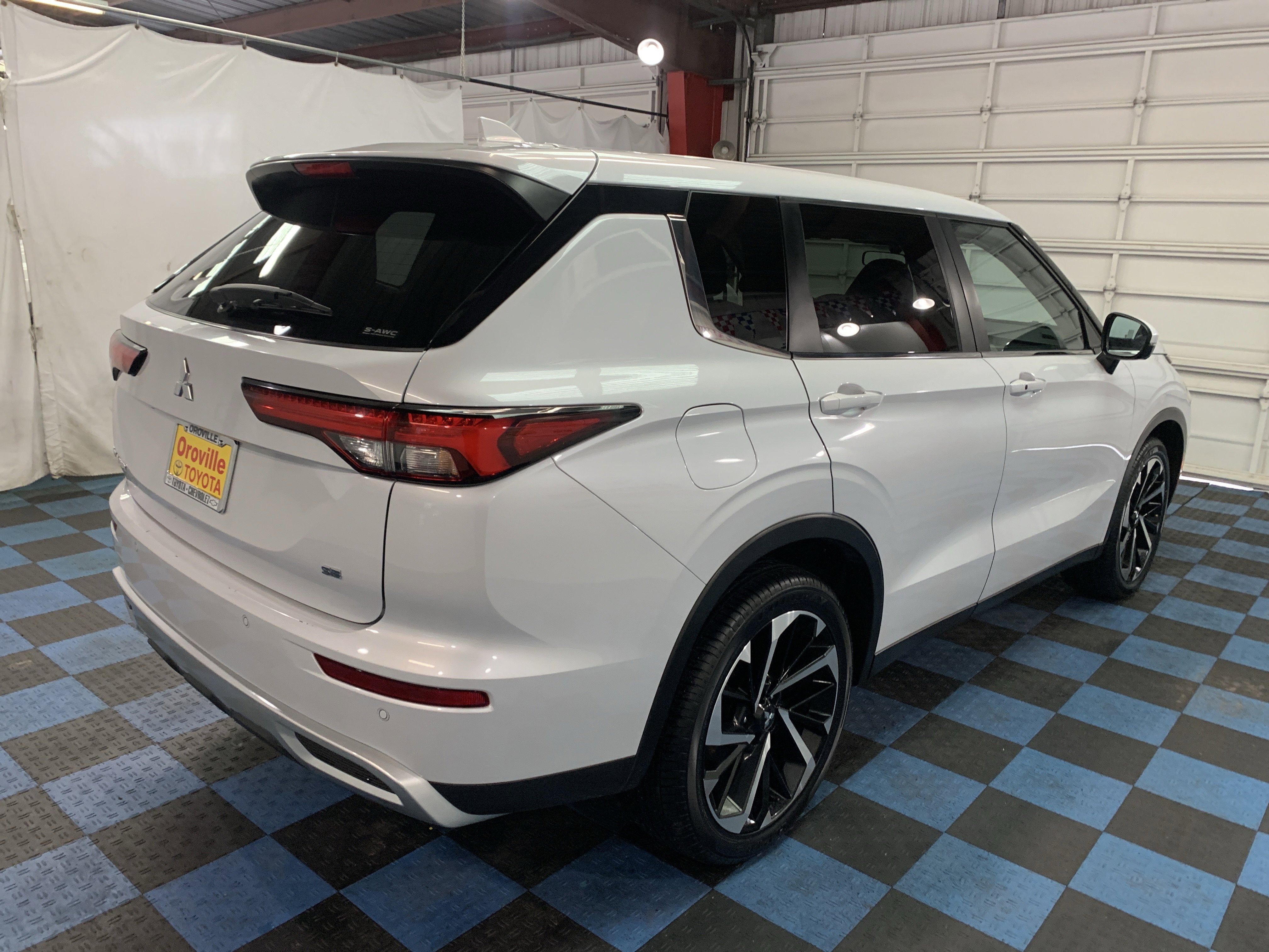 Used 2024 Mitsubishi Outlander Ralliart image 5