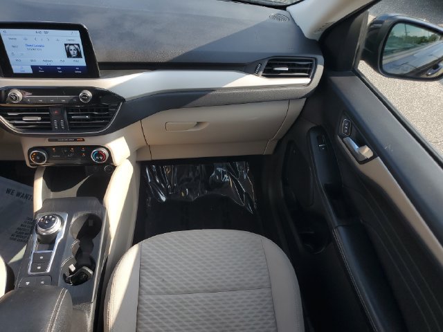 Used 2021 Ford Escape SE FWD image 17