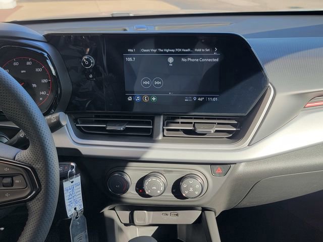 New 2026 Chevrolet Trax RS w/ Sunroof Package image 20