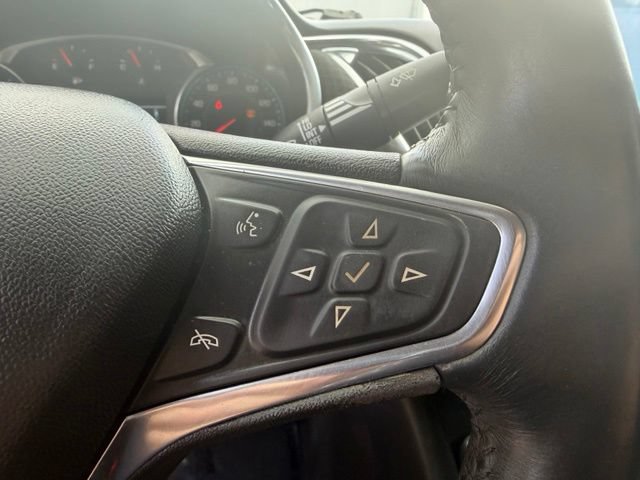 Used 2017 Chevrolet Malibu LT FWD image 19