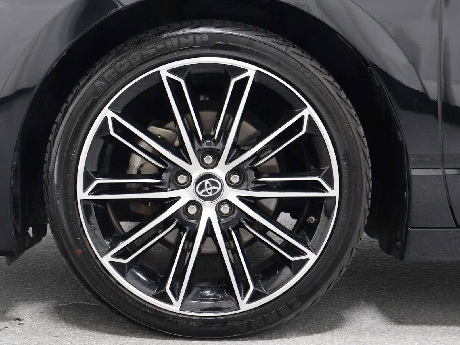 Used 2019 Toyota Avalon XSE w/ Protection Package FWD image 36