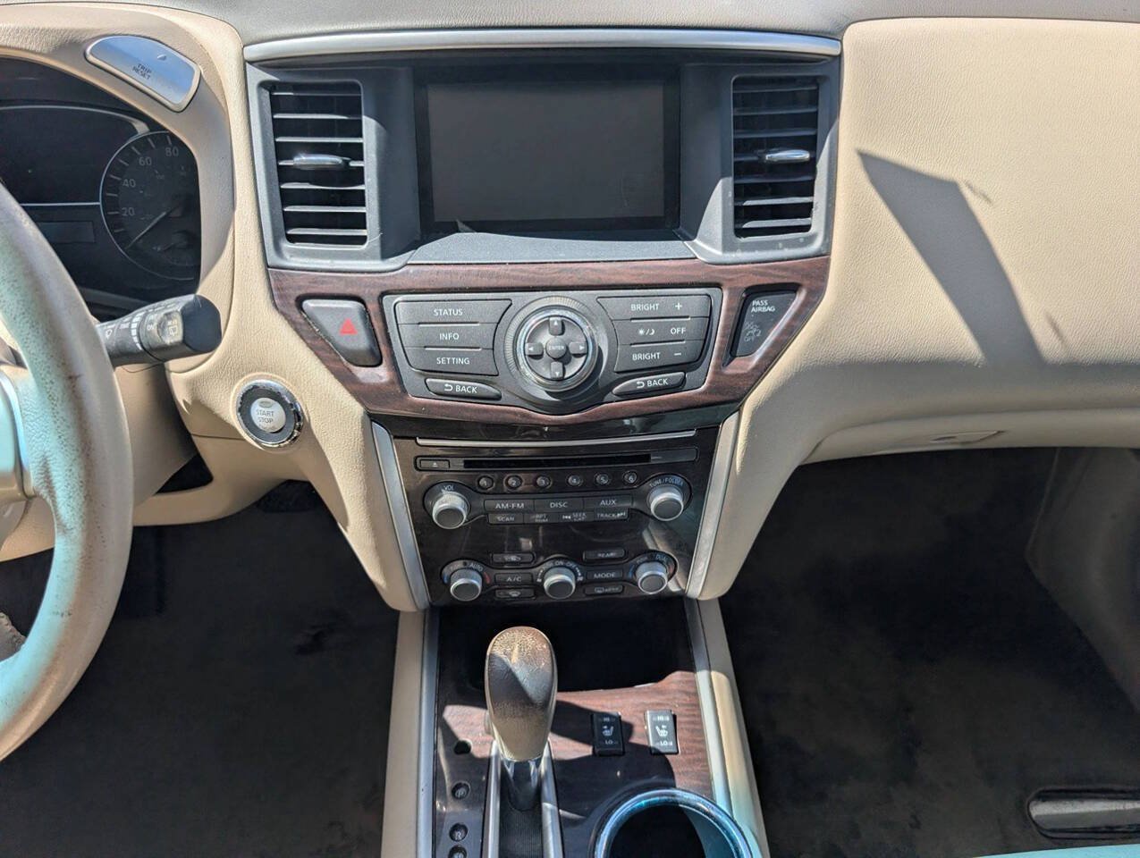 Used 2013 Nissan Pathfinder SL FWD image 34