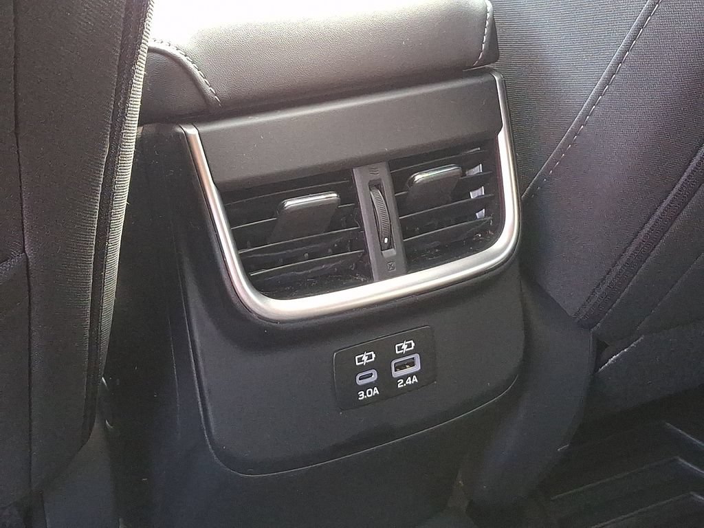 Used 2023 Subaru Outback Premium AWD/4WD image 11