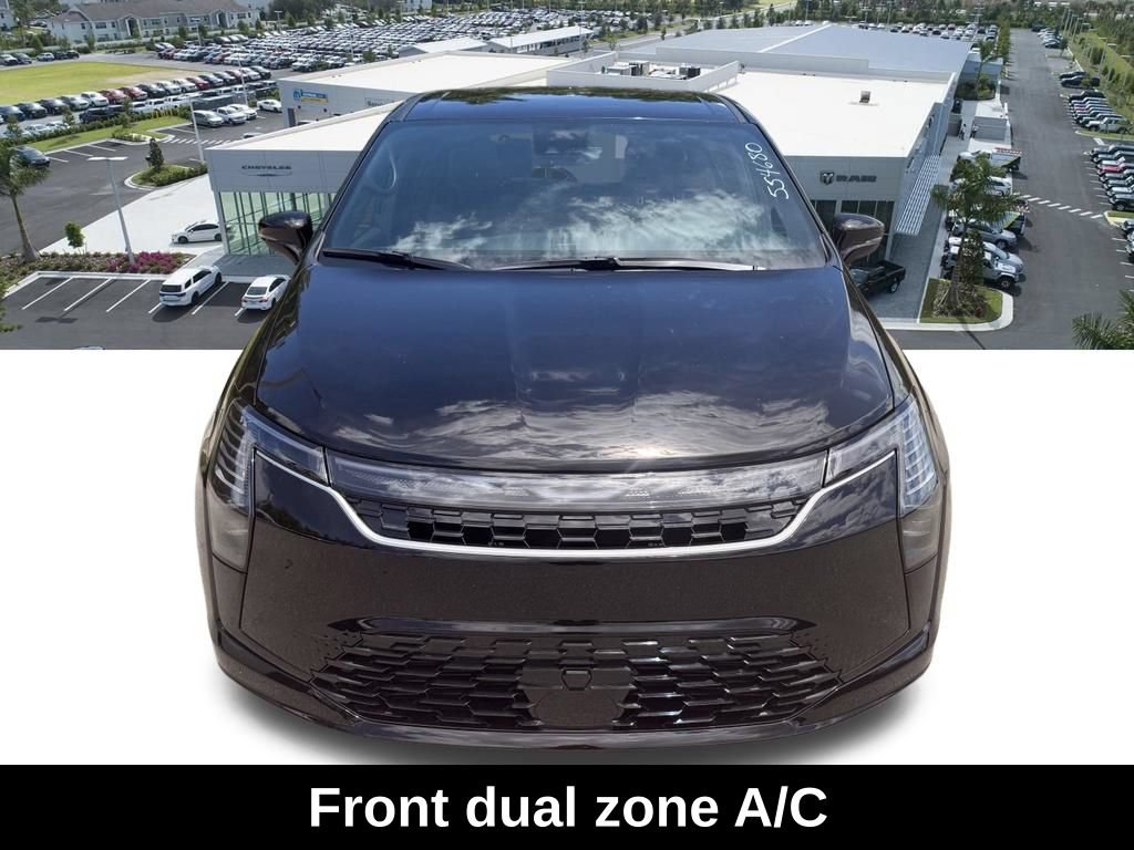 New 2027 Chrysler Pacifica Select w/ Family Tech Group FWD image 7