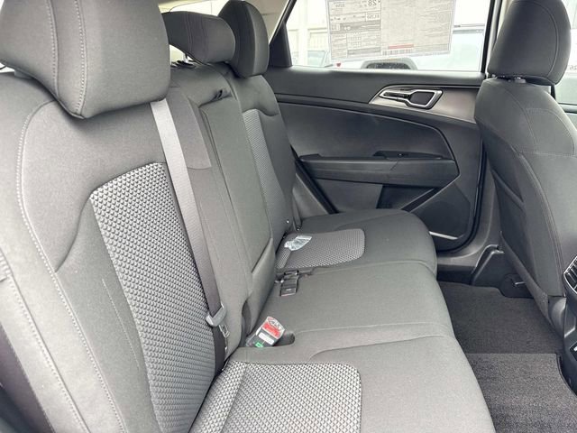 New 2026 Kia Sportage LX image 17