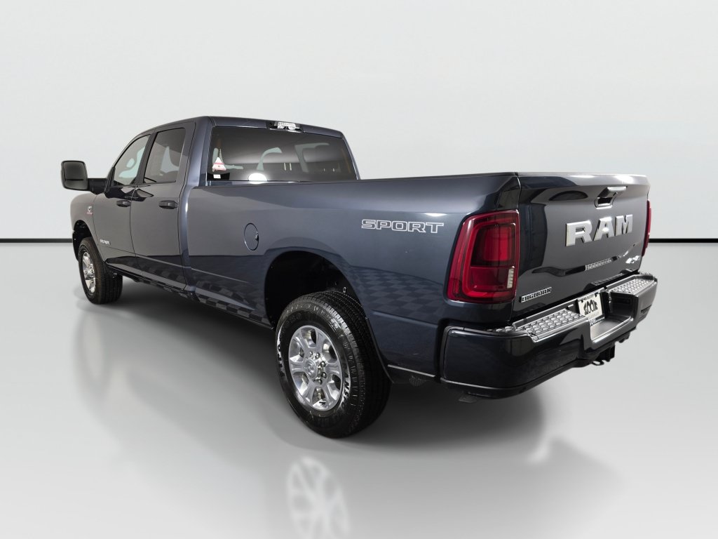 New 2026 RAM 3500 Big Horn AWD/4WD image 6