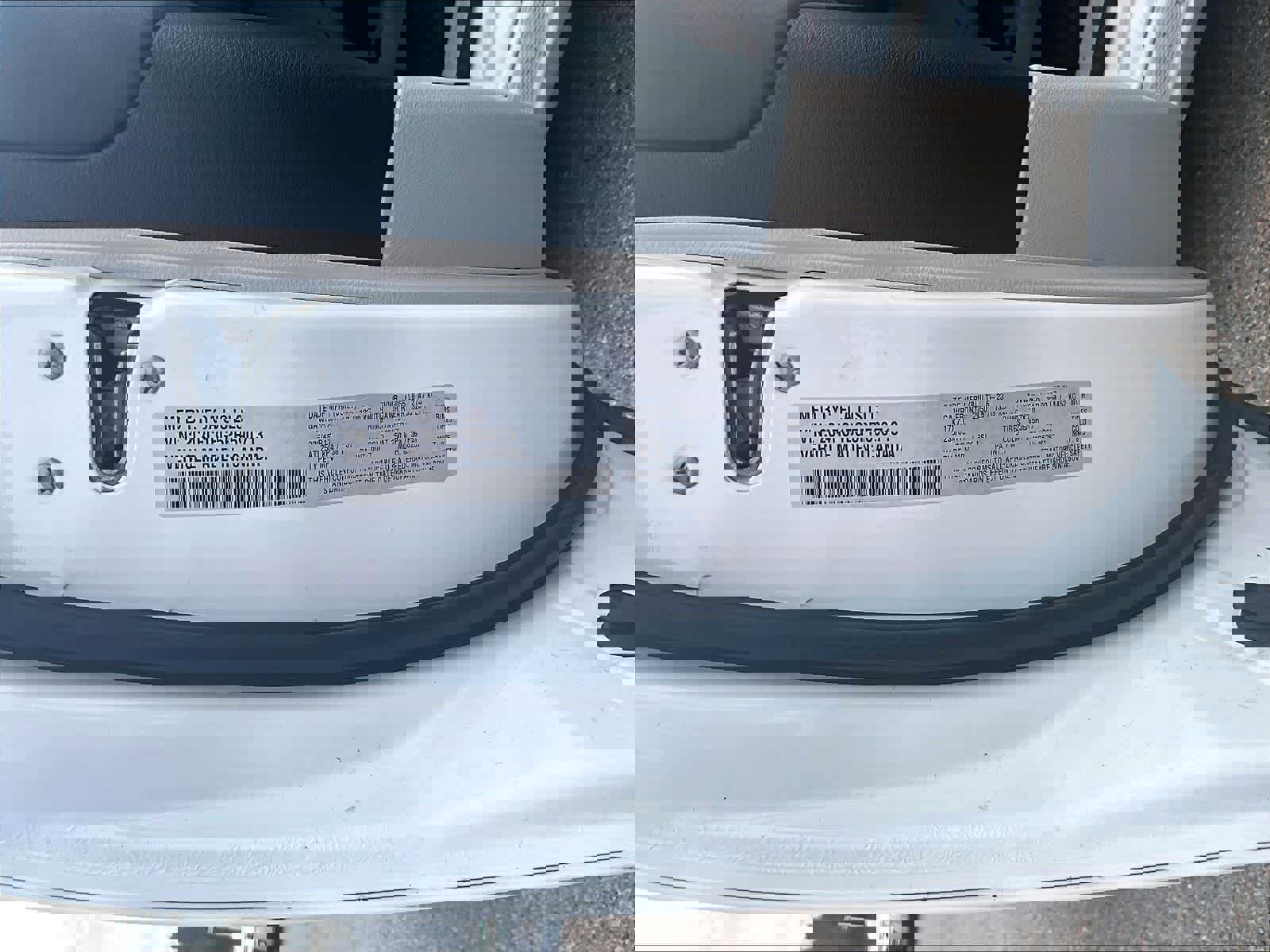 Used 2023 Chrysler Pacifica Touring-L image 6