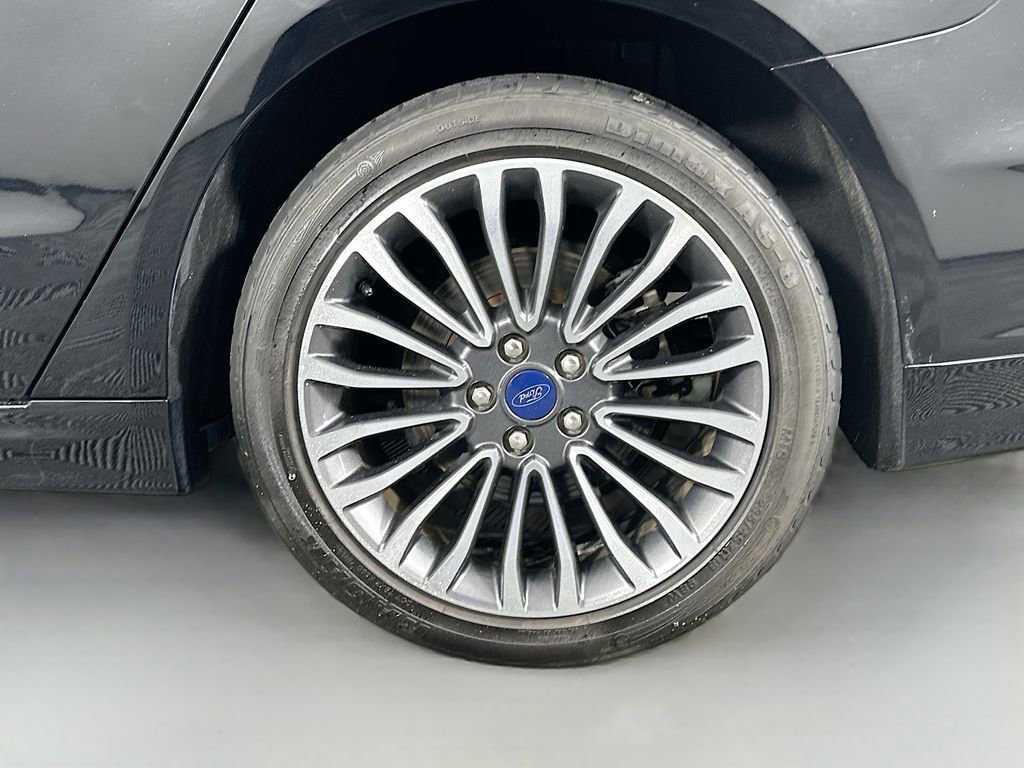 Used 2018 Ford Fusion Titanium AWD/4WD image 34