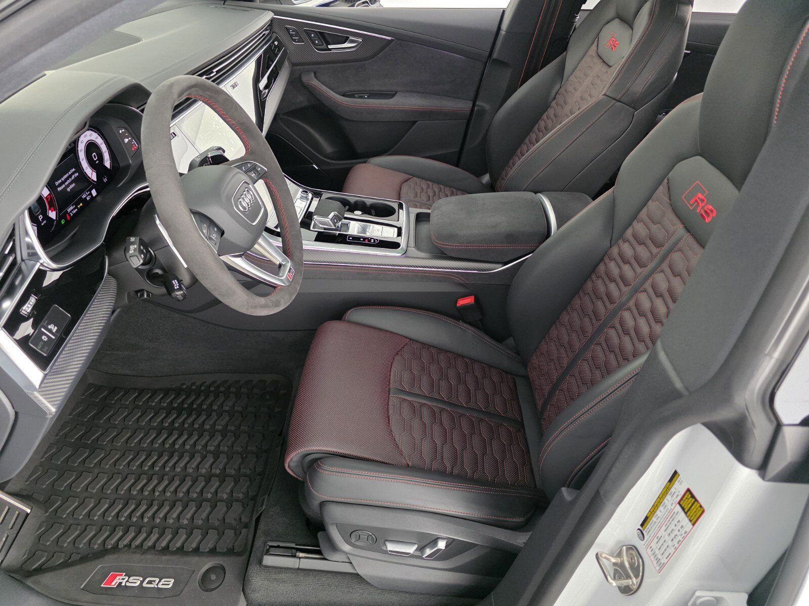 Used 2026 Audi RS Q8 performance AWD/4WD image 6