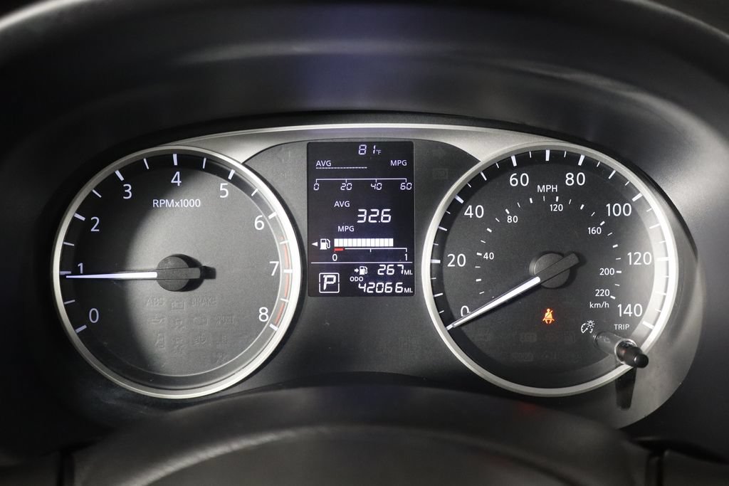 Used 2024 Nissan Kicks S FWD image 11